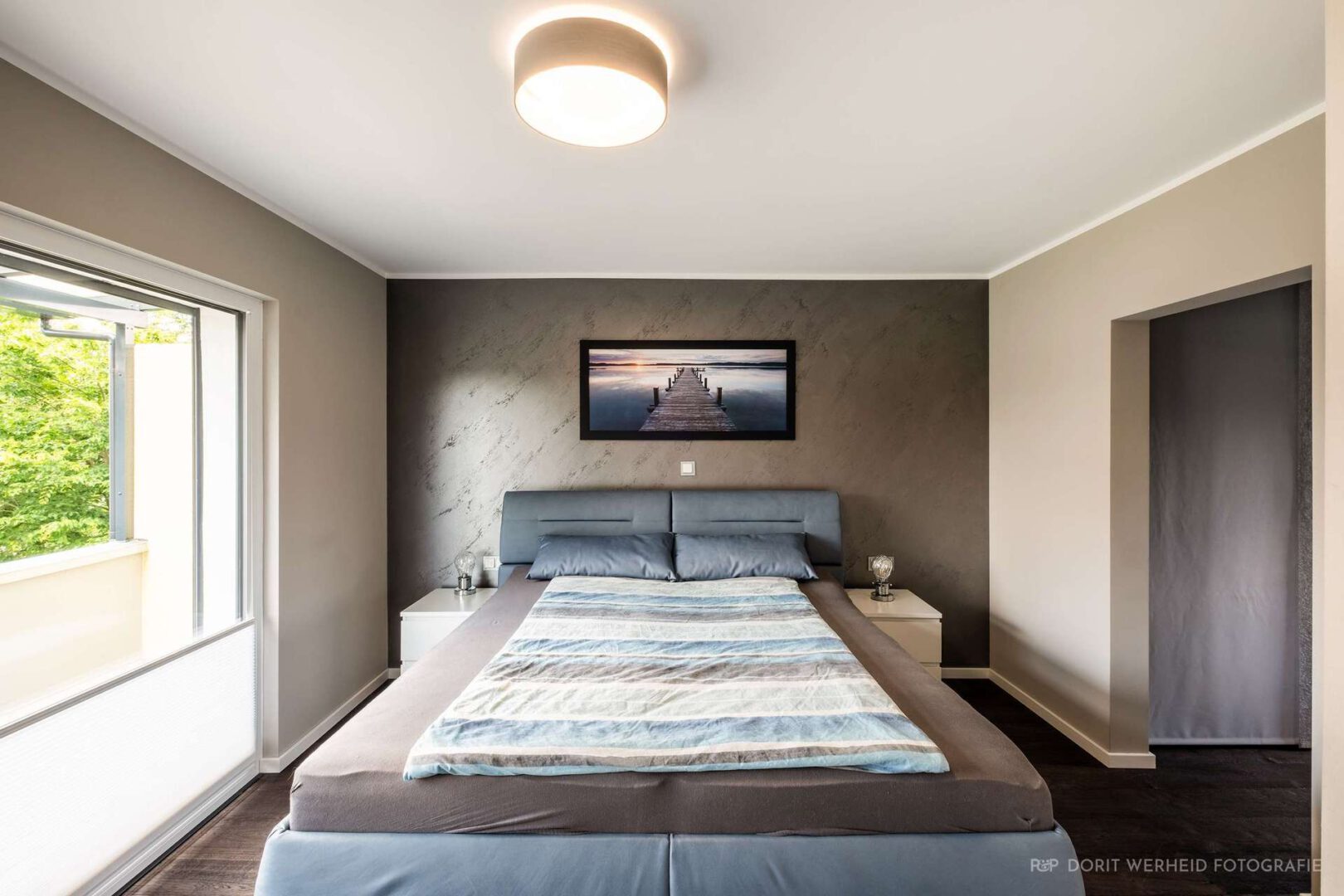 Schlafzimmer mit Balkon